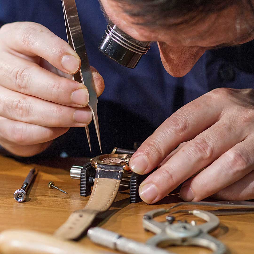 jewelry and watch repair svg%3E