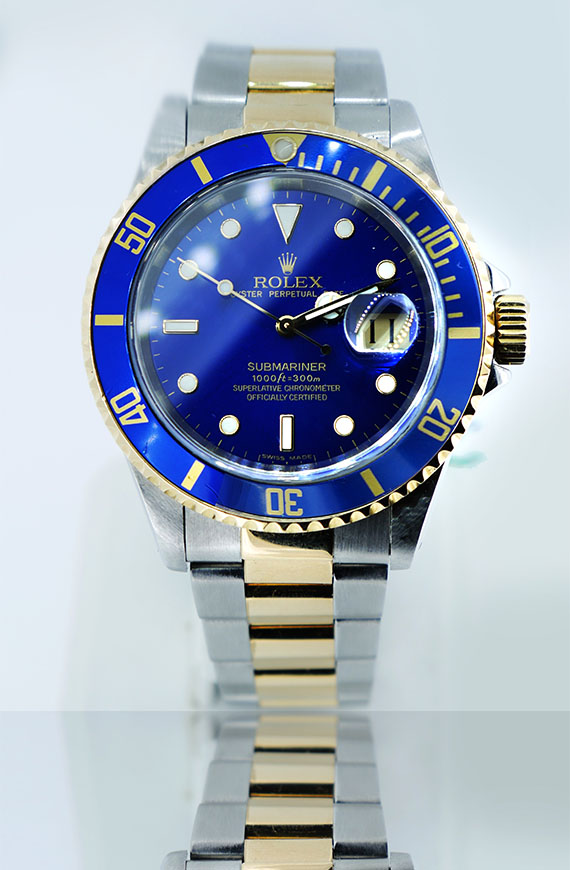 pre-owned luxury watches watch 570x870 3