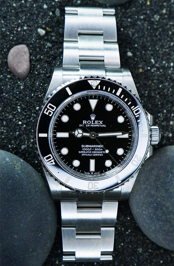 pre-owned luxury watches watch 570x870 8